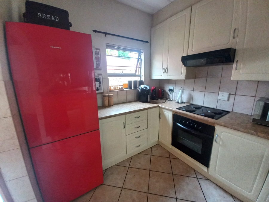 3 Bedroom Property for Sale in Safari Gardens North West